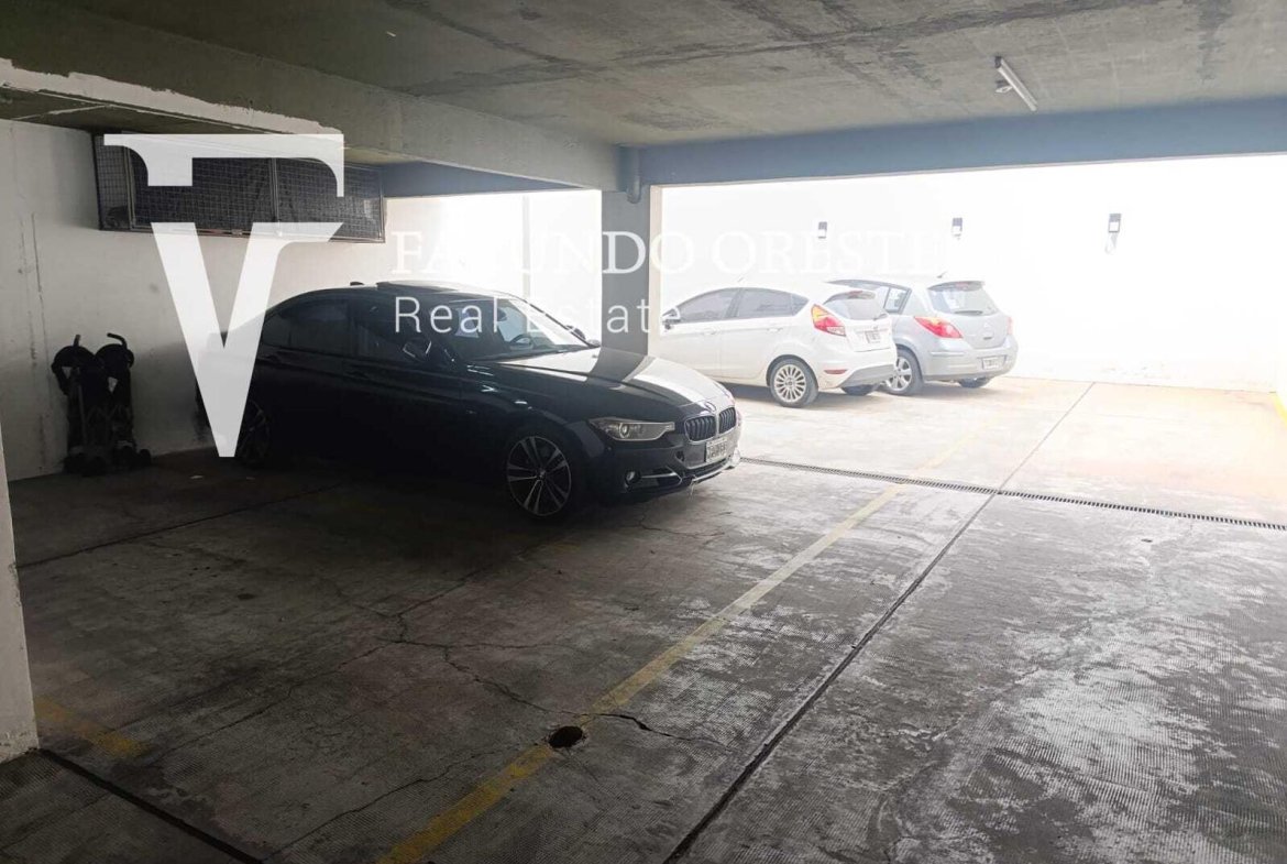 VENTA-DEPARTAMENTO-TRES AMBIENTES-COCHERA-BALCON-HABITACION EN SUITE-VERSALLES