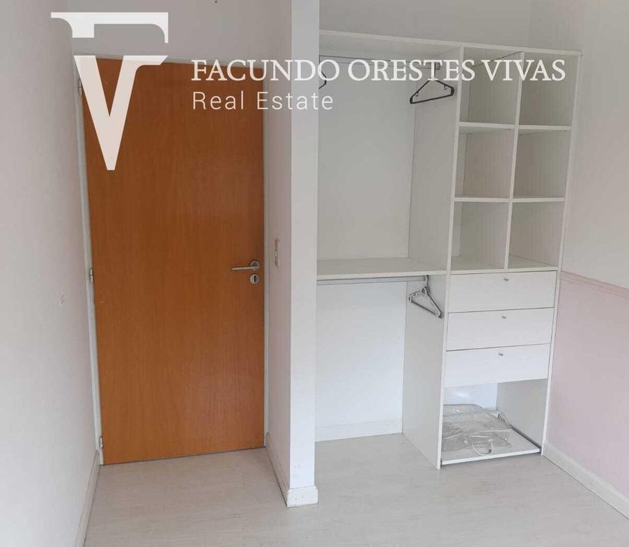 VENTA-DEPARTAMENTO-TRES AMBIENTES-COCHERA-BALCON-HABITACION EN SUITE-VERSALLES