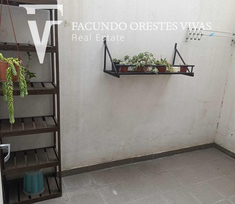 VENTA-DEPARTAMENTO-TRES AMBIENTES-COCHERA-BALCON-HABITACION EN SUITE-VERSALLES