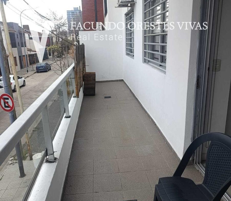 VENTA-DEPARTAMENTO-TRES AMBIENTES-COCHERA-BALCON-HABITACION EN SUITE-VERSALLES
