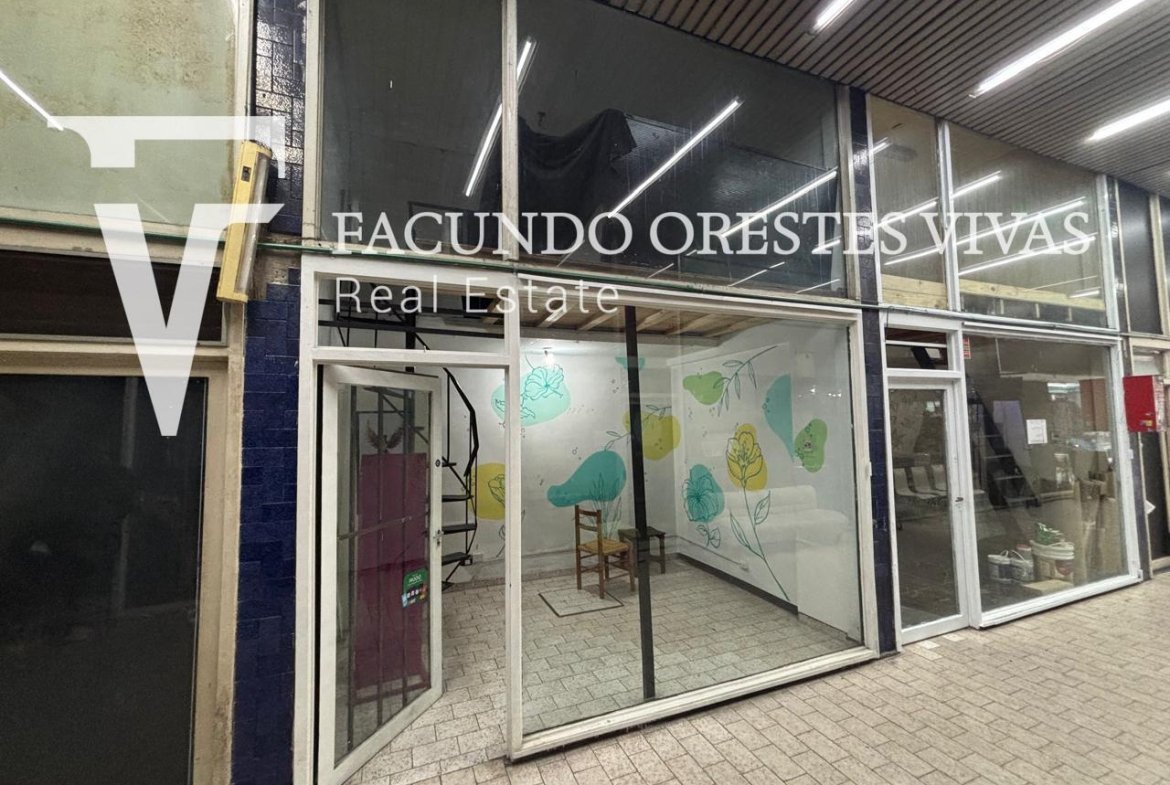 VENTA-LOCAL-DOBLE ALTURA-HABILITADO-VILLA LURO-