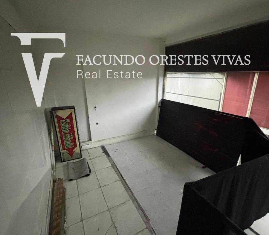 VENTA-LOCAL-DOBLE ALTURA-HABILITADO-VILLA LURO-