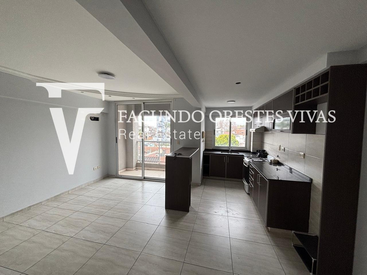 VENTA- DEPARTAMENTO – DOS AMBIENTES – BALCÓN – LINIERS
