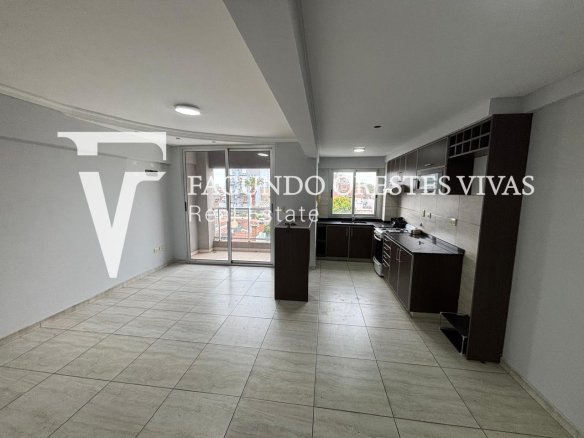 VENTA- DEPARTAMENTO – DOS AMBIENTES – BALCÓN – LINIERS