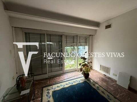 ALQUILER – CASA – LOCAL – IDEAL PARA EMPRENDIMIENTO – CUATRO AMBIENTES – AVENIDA – LINIERS