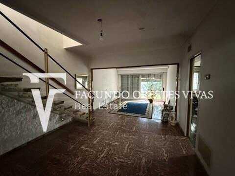 ALQUILER – CASA – LOCAL – IDEAL PARA EMPRENDIMIENTO – CUATRO AMBIENTES – AVENIDA – LINIERS
