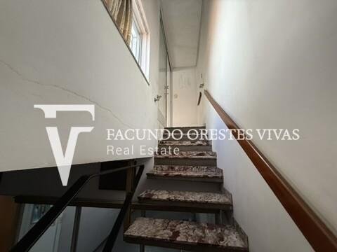 ALQUILER – CASA – LOCAL – IDEAL PARA EMPRENDIMIENTO – CUATRO AMBIENTES – AVENIDA – LINIERS