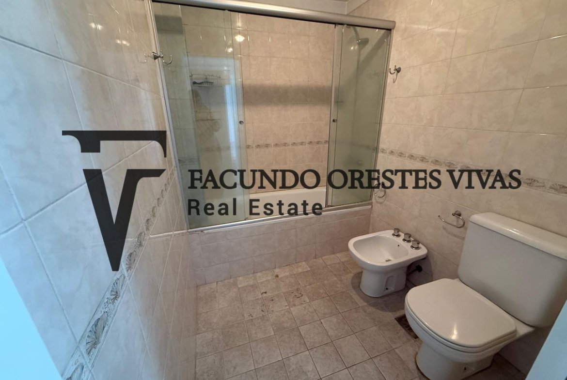 VENTA-DEPARTAMENTO-TRES AMBIENTES-COCHERA-COCHERA DE CORTESÍA-PILETA-LINIERS