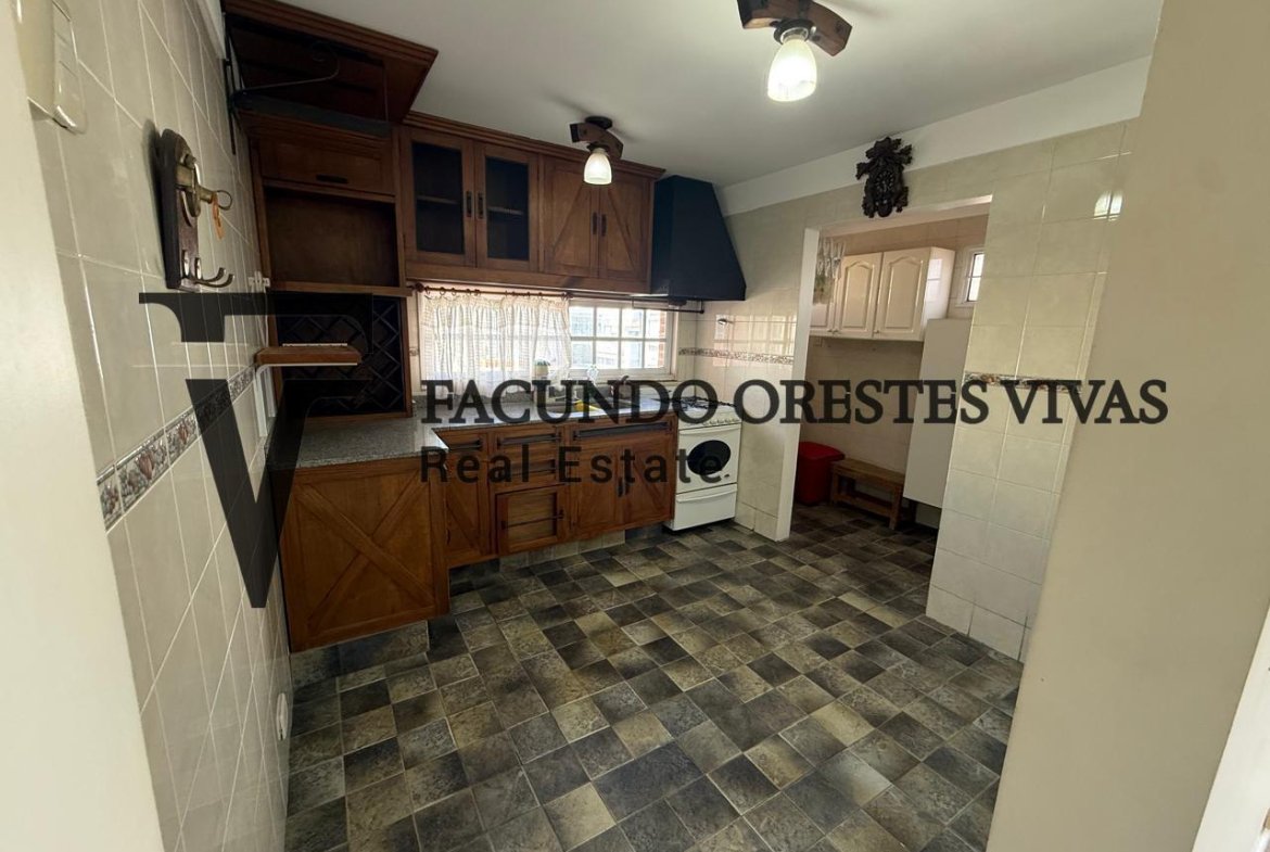VENTA-DEPARTAMENTO-TRES AMBIENTES-COCHERA-COCHERA DE CORTESÍA-PILETA-LINIERS