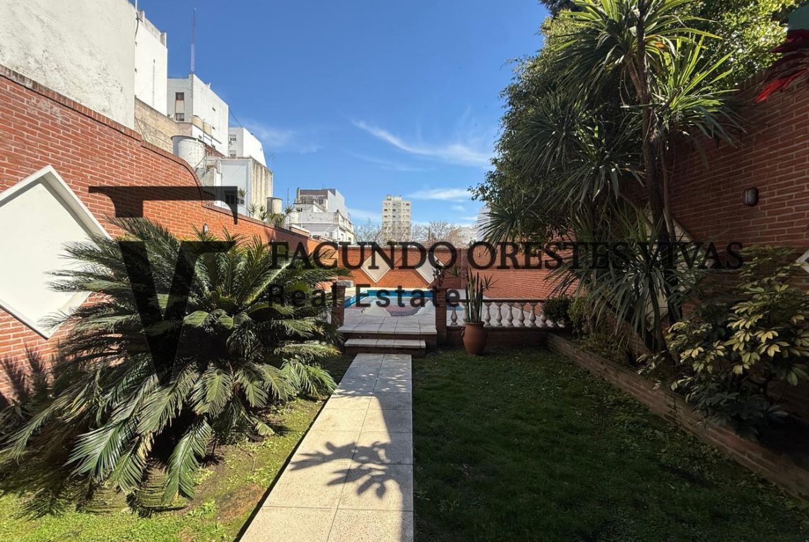 VENTA-DEPARTAMENTO-TRES AMBIENTES-COCHERA-COCHERA DE CORTESÍA-PILETA-LINIERS