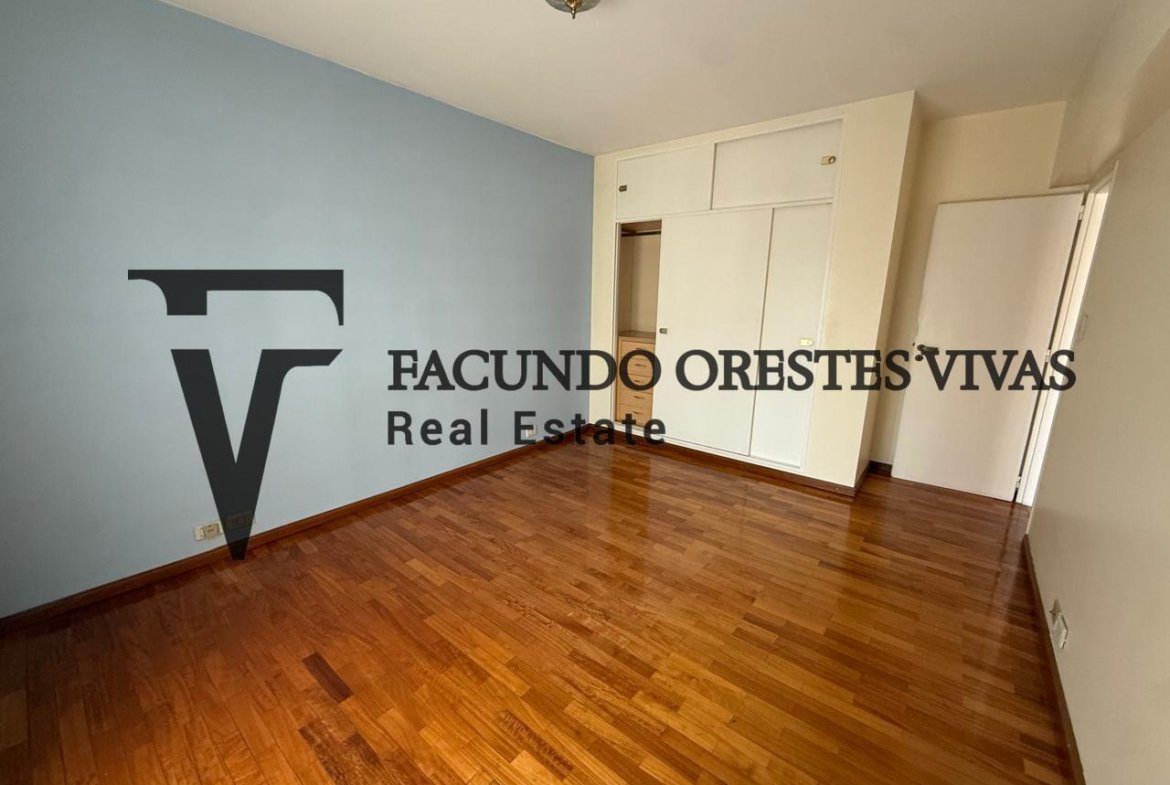 VENTA-DEPARTAMENTO-TRES AMBIENTES-COCHERA-COCHERA DE CORTESÍA-PILETA-LINIERS