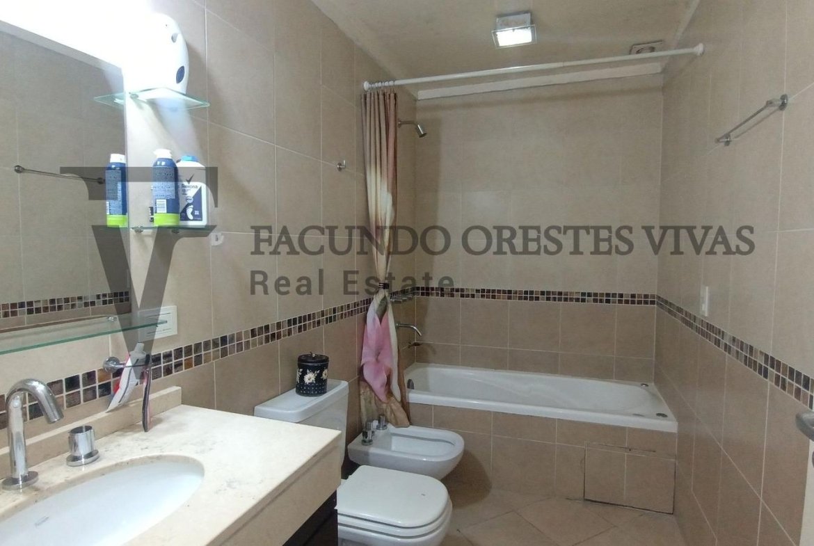 VENTA – PH – CUATRO AMBIENTES – LINIERS – COCHERA – PATIO