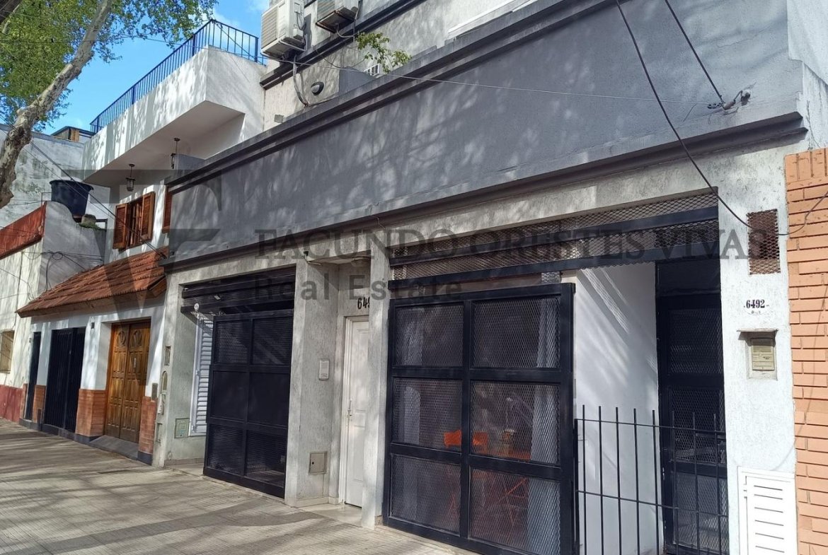 VENTA – PH – CUATRO AMBIENTES – LINIERS – COCHERA – PATIO