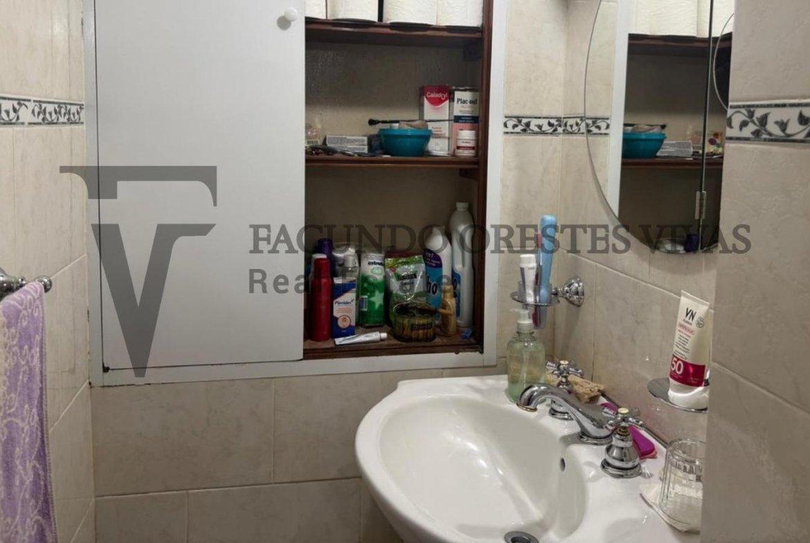 VENTA – CASA MULTIFAMILIAR – CINCO AMBIENTES – LOMAS DEL MIRADOR – COCHERA – PILETA – TERRAZA