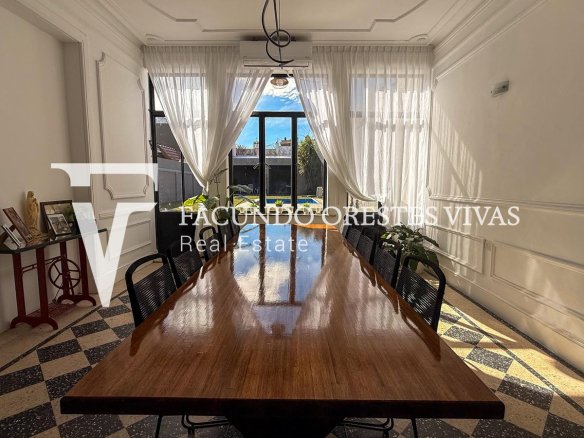 VENTA – CASA – SEIS AMBIENTES – JARDIN- PILETA -COCHERA- TERRAZA- LINIERS