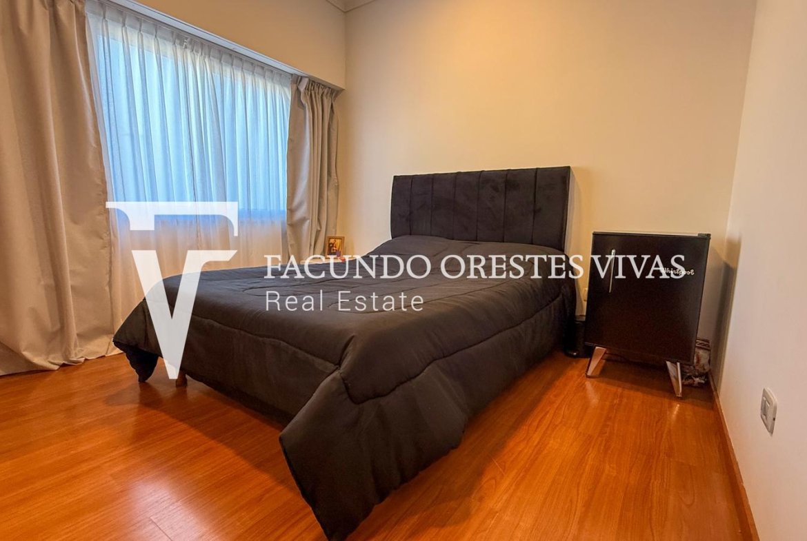 VENTA – CASA – SEIS AMBIENTES – JARDIN- PILETA -COCHERA- TERRAZA- LINIERS