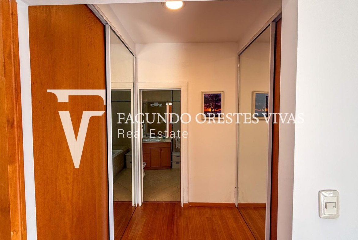 VENTA – CASA – SEIS AMBIENTES – JARDIN- PILETA -COCHERA- TERRAZA- LINIERS