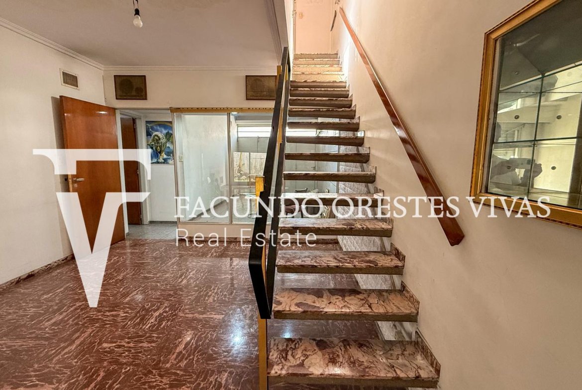 ALQUILER – CASA – LOCAL – IDEAL PARA EMPRENDIMIENTO – CUATRO AMBIENTES – AVENIDA – LINIERS