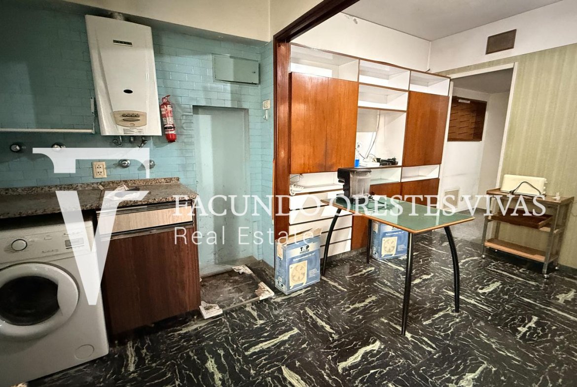 ALQUILER – CASA – LOCAL – IDEAL PARA EMPRENDIMIENTO – CUATRO AMBIENTES – AVENIDA – LINIERS