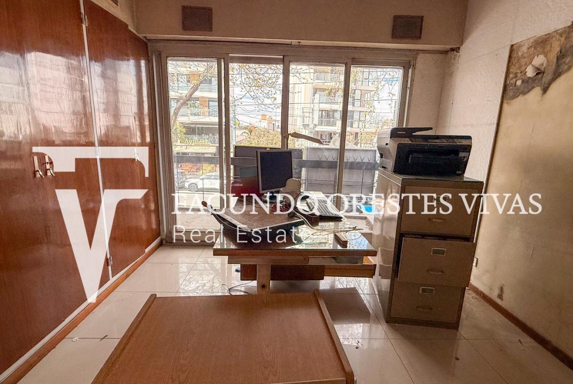 ALQUILER – CASA – LOCAL – IDEAL PARA EMPRENDIMIENTO – CUATRO AMBIENTES – AVENIDA – LINIERS