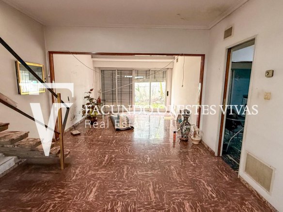 ALQUILER – CASA – LOCAL – IDEAL PARA EMPRENDIMIENTO – CUATRO AMBIENTES – AVENIDA – LINIERS