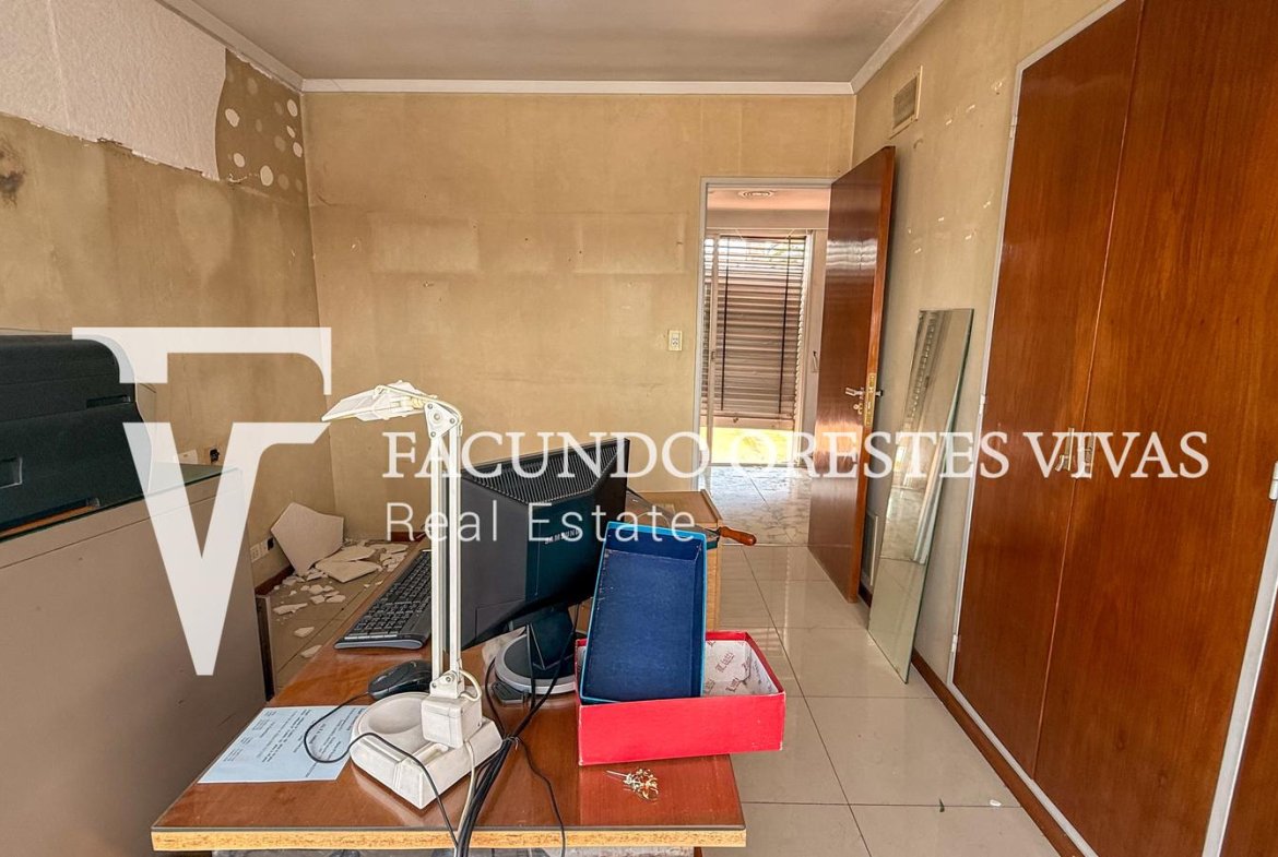 ALQUILER – CASA – LOCAL – IDEAL PARA EMPRENDIMIENTO – CUATRO AMBIENTES – AVENIDA – LINIERS