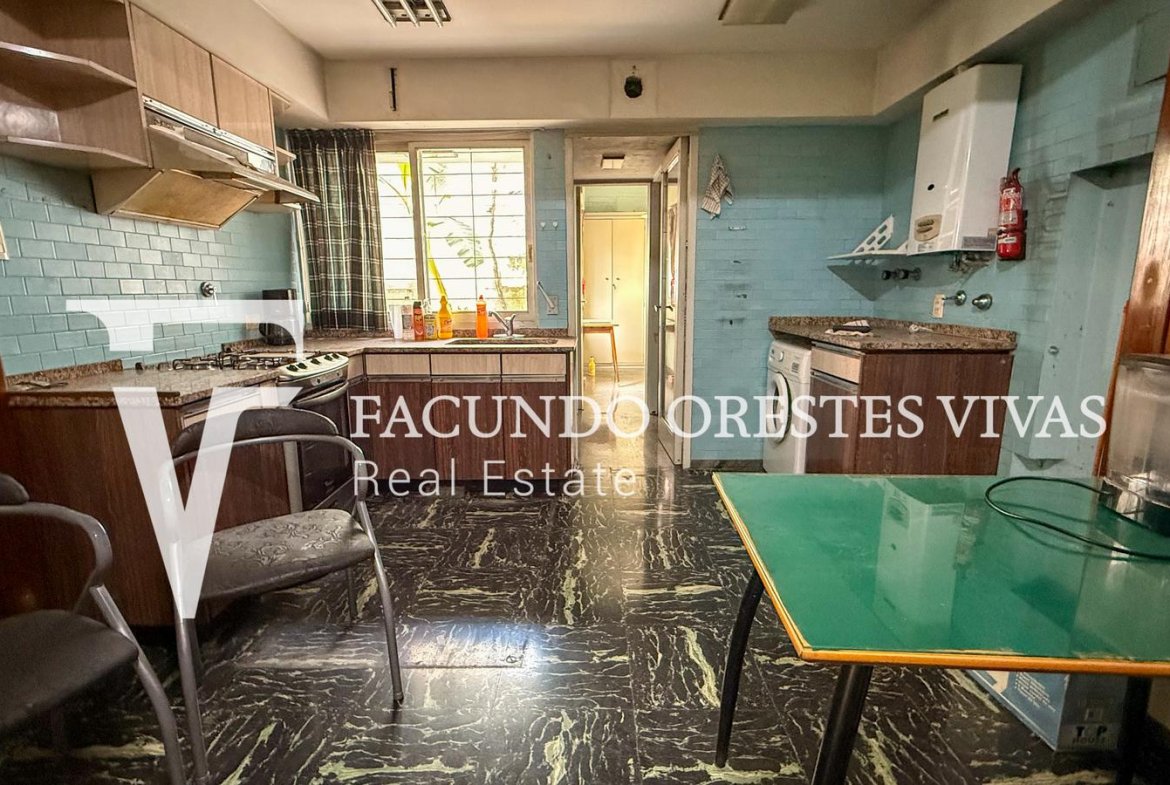 ALQUILER – CASA – LOCAL – IDEAL PARA EMPRENDIMIENTO – CUATRO AMBIENTES – AVENIDA – LINIERS
