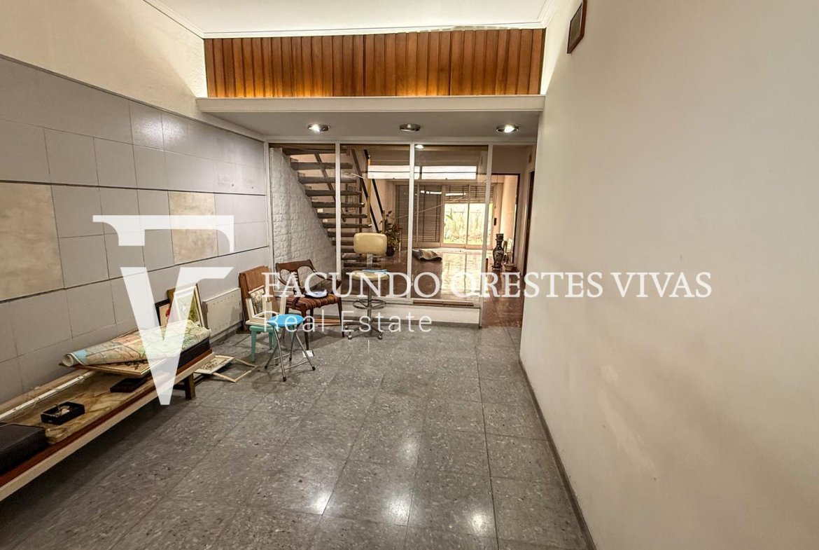 ALQUILER – CASA – LOCAL – IDEAL PARA EMPRENDIMIENTO – CUATRO AMBIENTES – AVENIDA – LINIERS