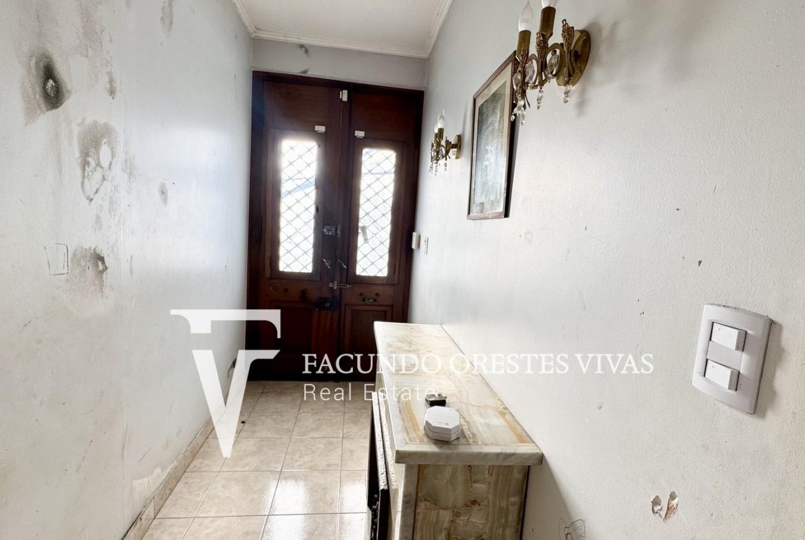 VENTA – CASA – 3 AMBIENTES – VILLA MADERO – PATIO – TERRAZA