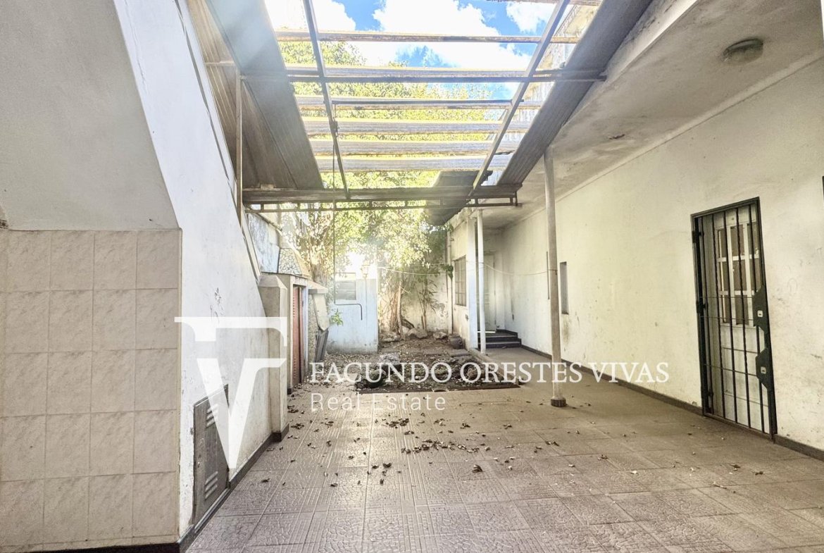 VENTA – CASA – 3 AMBIENTES – VILLA MADERO – PATIO – TERRAZA