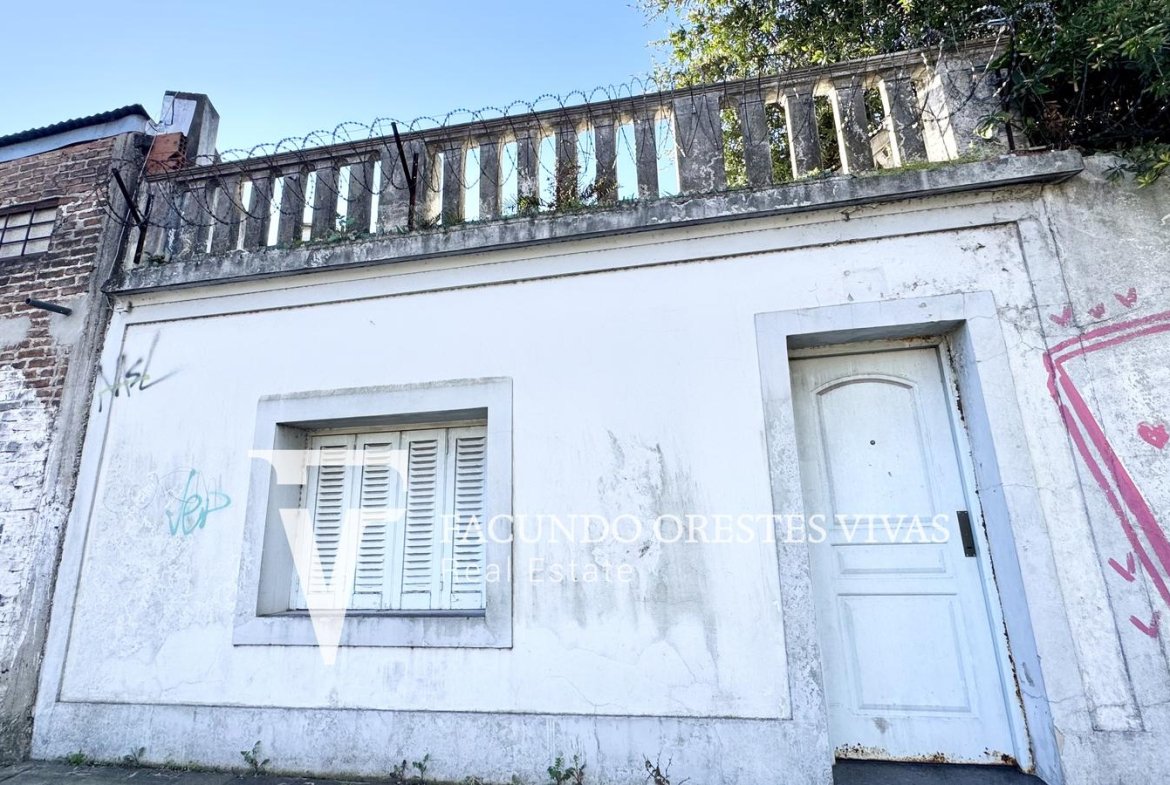 VENTA – CASA – 3 AMBIENTES – VILLA MADERO – PATIO – TERRAZA