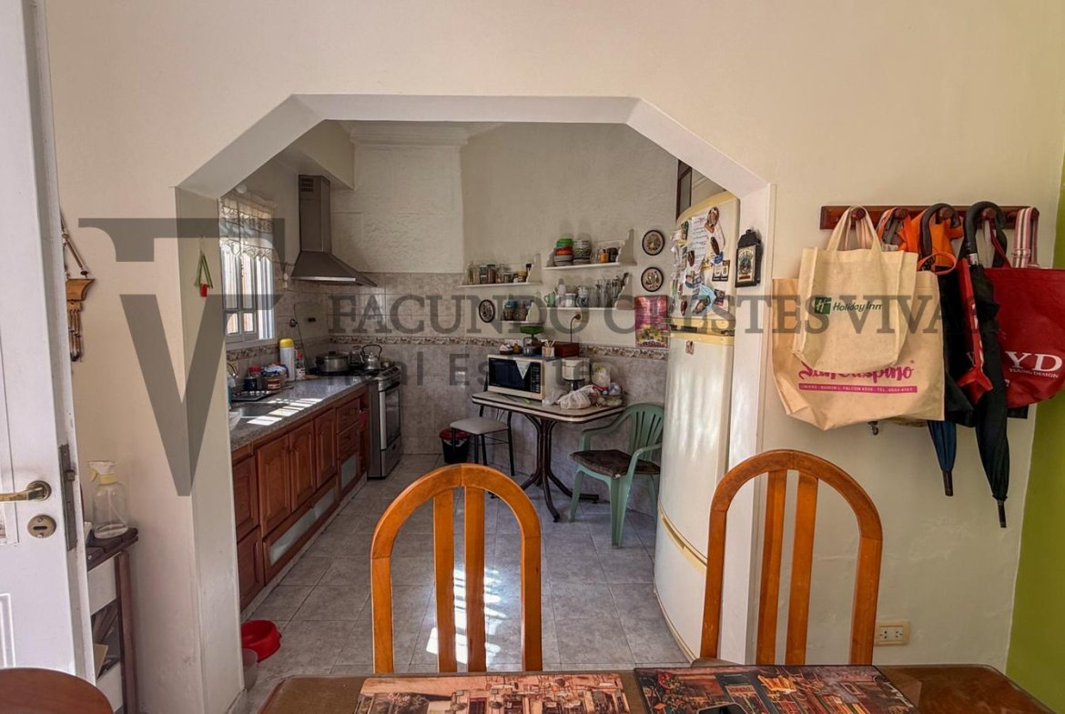 VENTA – CASA – CUATRO AMBIENTES – LINIERS – PATIO – TERRAZA