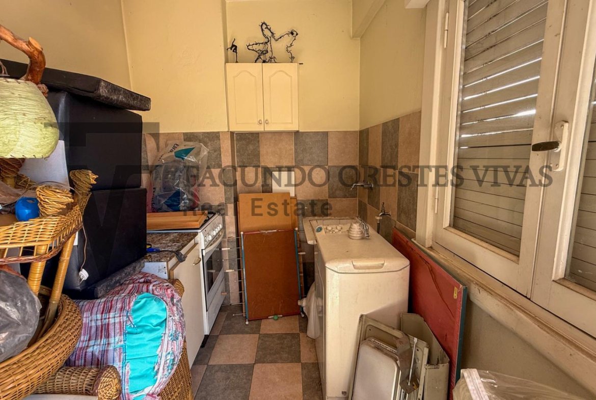 VENTA – CASA – CUATRO AMBIENTES – LINIERS – PATIO – TERRAZA