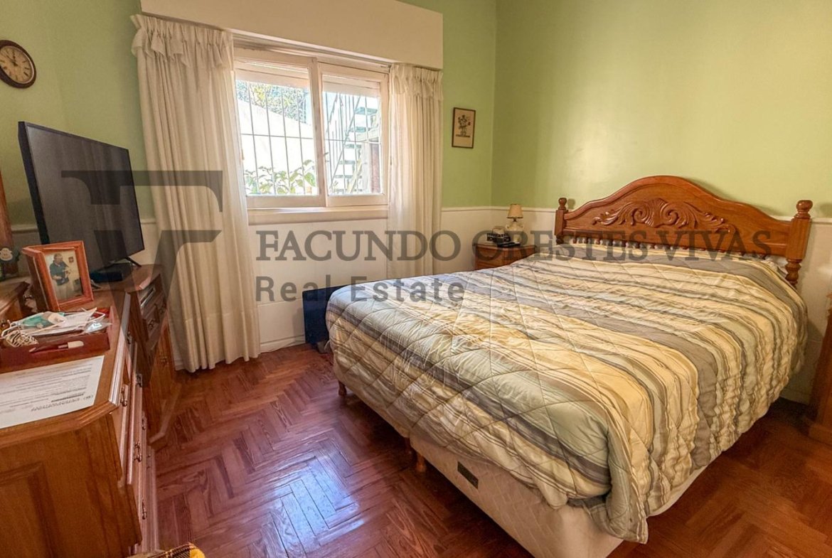 VENTA – CASA – CUATRO AMBIENTES – LINIERS – PATIO – TERRAZA