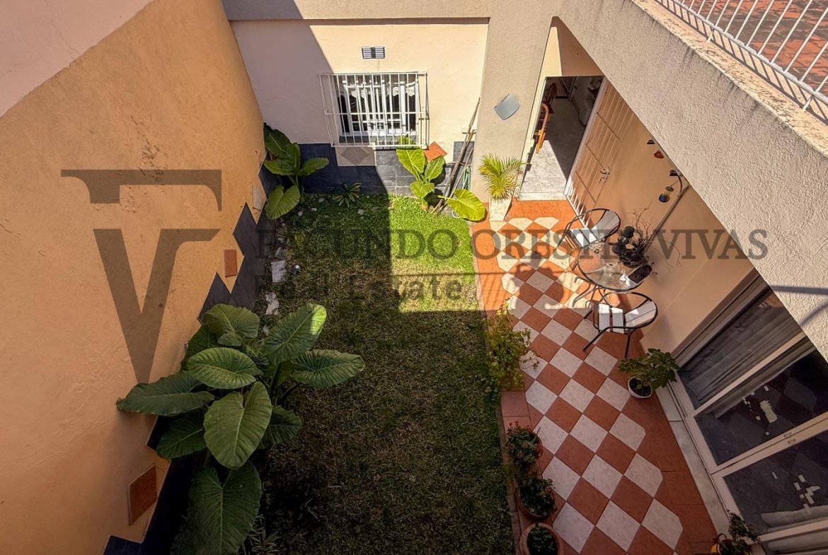 VENTA – CASA – CUATRO AMBIENTES – LINIERS – PATIO – TERRAZA