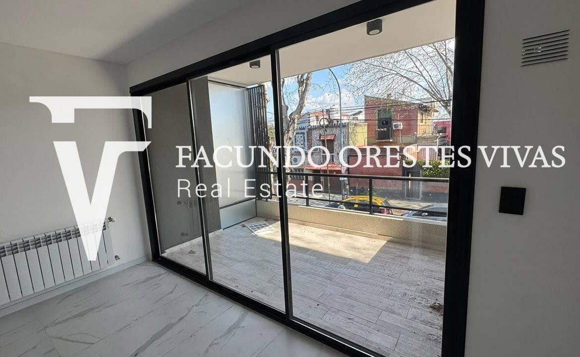 VENTA-PH-CUATRO AMBIENTES-A ESTRENAR-COCHERA-PARRILLA-BALCON-PATIO-MATADEROS