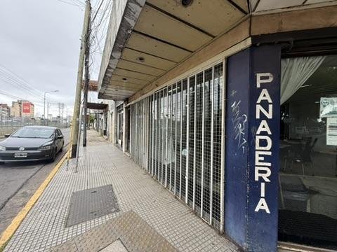 ALQUILER – LOCAL ESQUINA – DOBLE ENTRADA – PLANTA BAJA – CIUDADELA