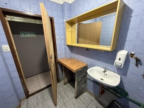 ALQUILER – LOCAL ESQUINA – DOBLE ENTRADA – PLANTA BAJA – CIUDADELA