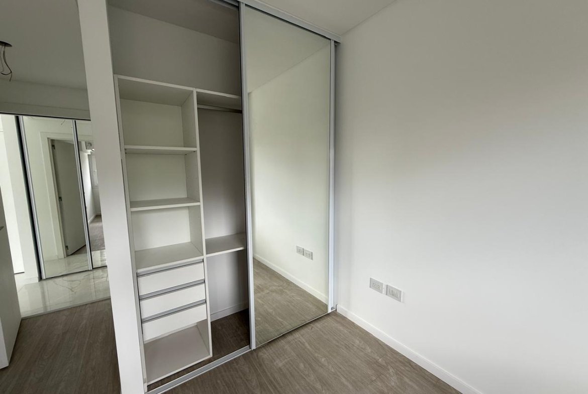 ALQUILER – DEPARTAMENTO – DOS AMBIENTES – FRENTE – AIRE ACONDICIONADO – VILLA LURO