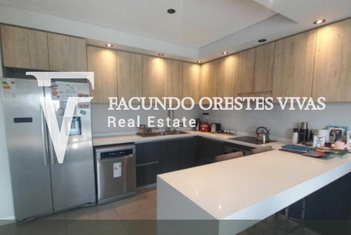 VENTA-CASA-SEIS AMBIENTES-PILETA-PARRILLA-VISTA AL LAGO-BARRIO PRIVADO-SEGURIDAD-ESCOBAR