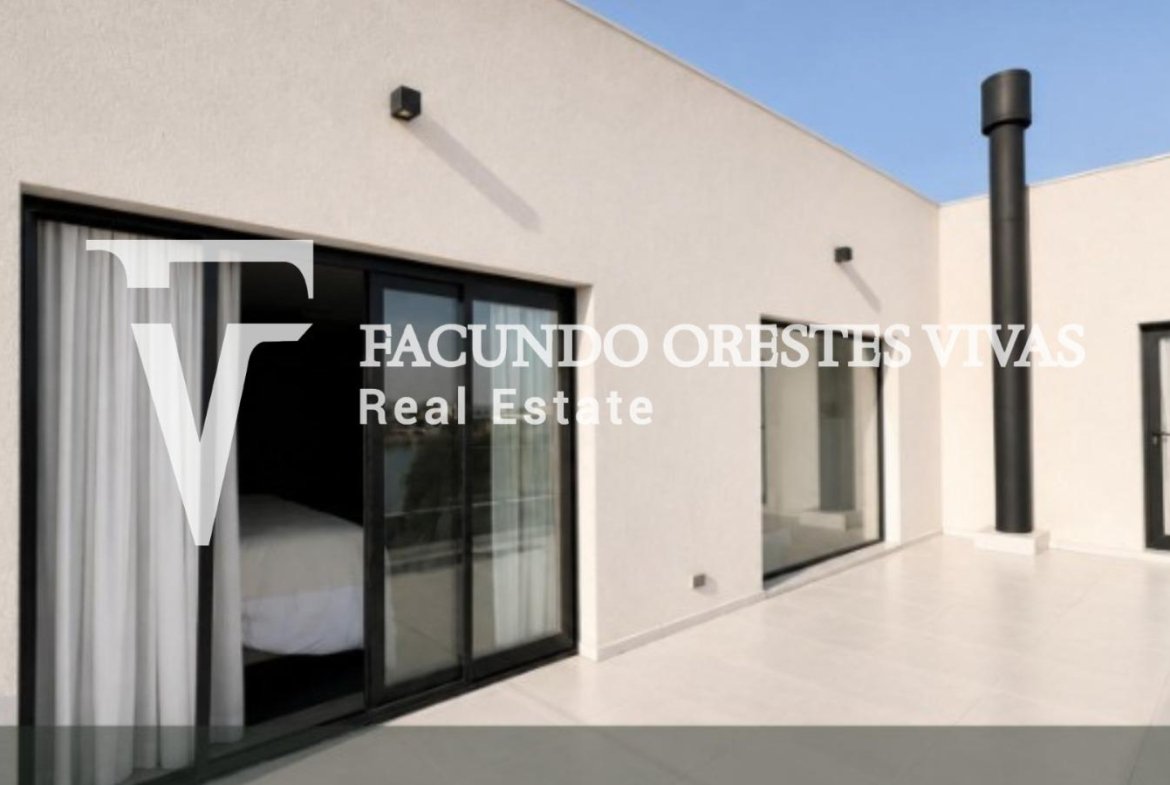 VENTA-CASA-SEIS AMBIENTES-PILETA-PARRILLA-VISTA AL LAGO-BARRIO PRIVADO-SEGURIDAD-ESCOBAR