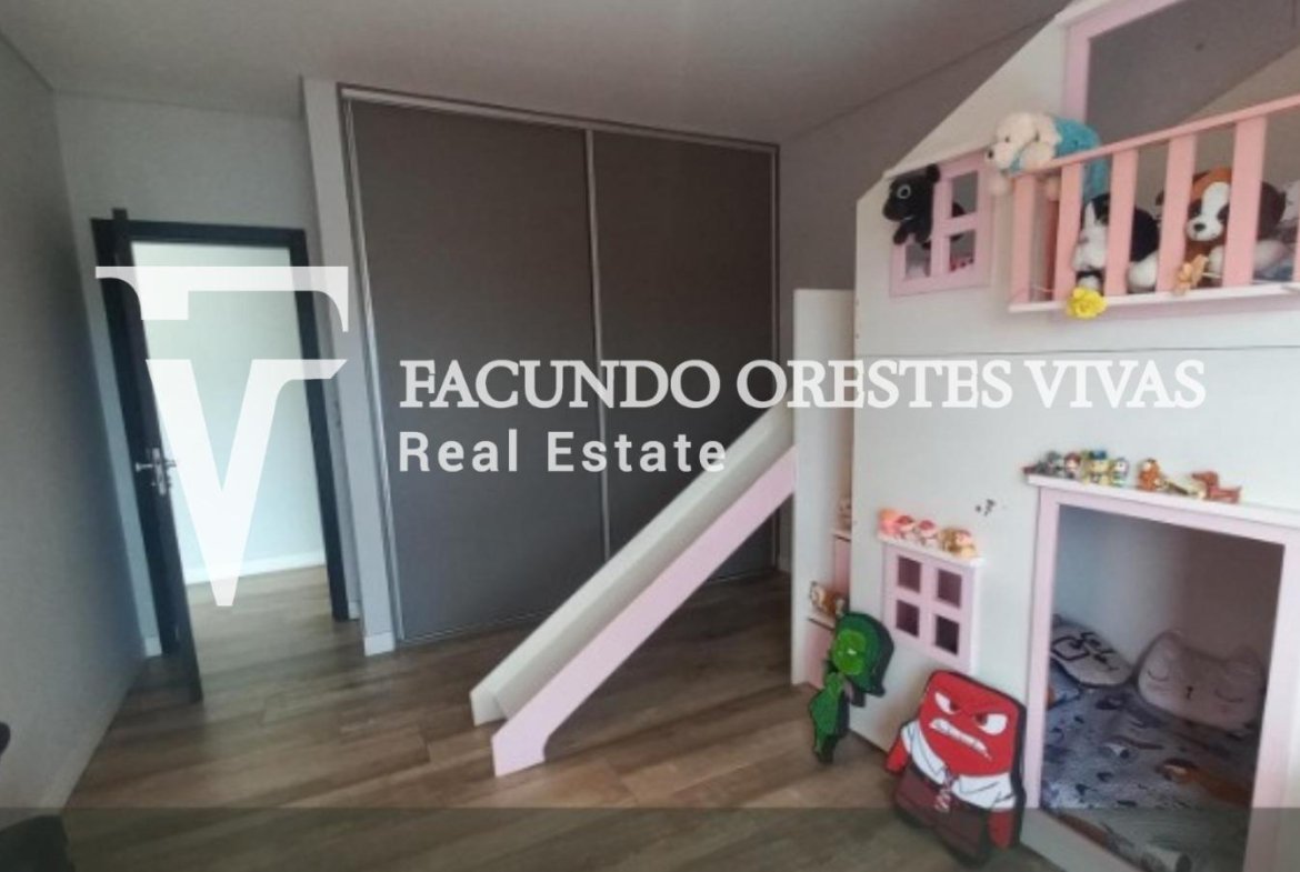 VENTA-CASA-SEIS AMBIENTES-PILETA-PARRILLA-VISTA AL LAGO-BARRIO PRIVADO-SEGURIDAD-ESCOBAR