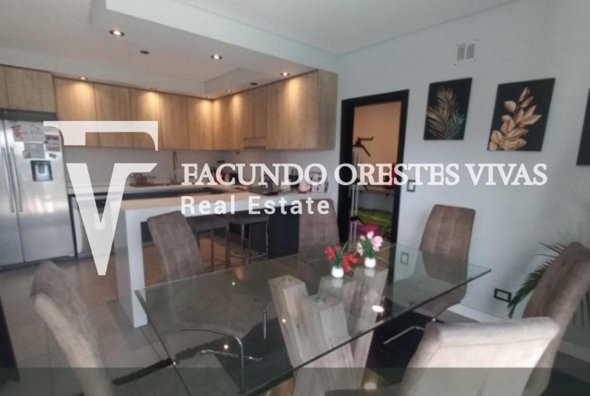 VENTA-CASA-SEIS AMBIENTES-PILETA-PARRILLA-VISTA AL LAGO-BARRIO PRIVADO-SEGURIDAD-ESCOBAR