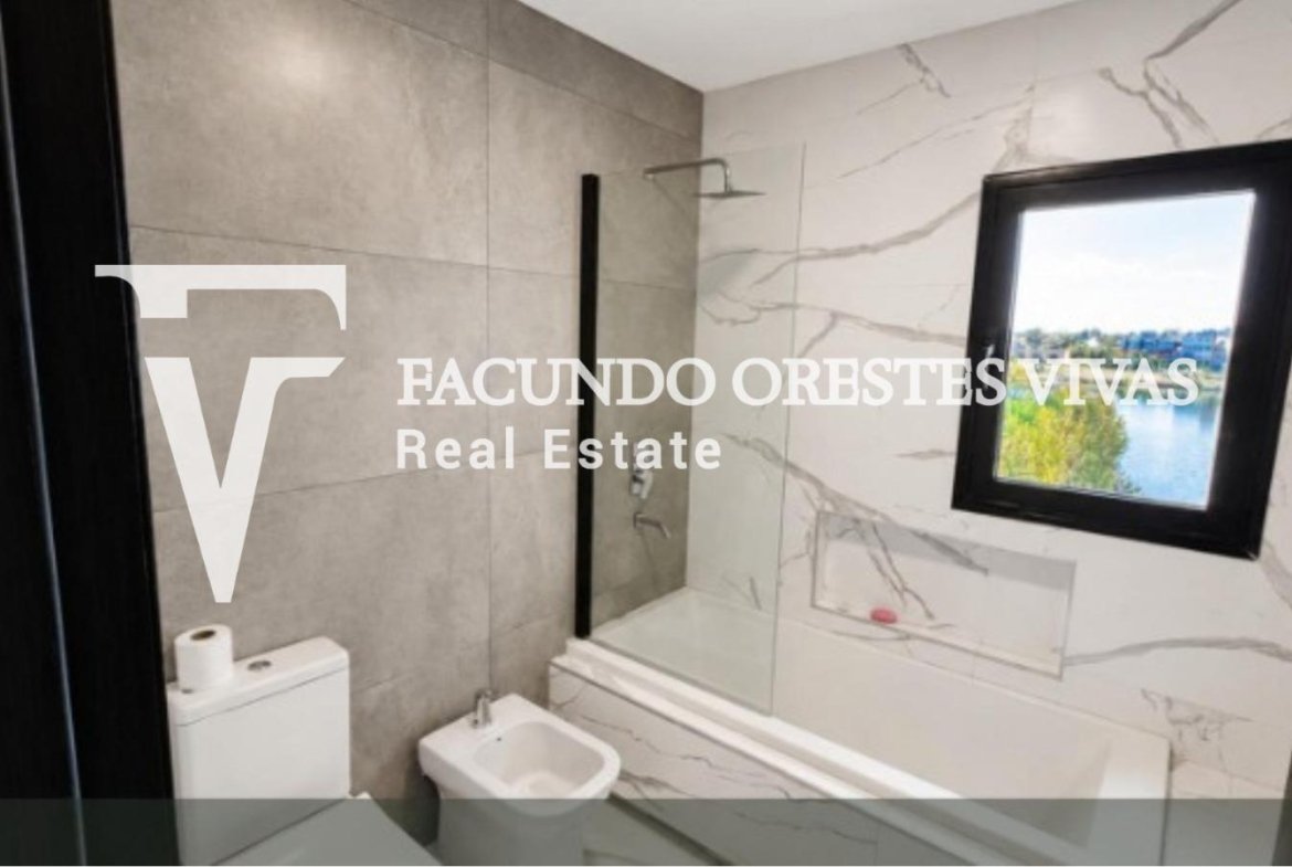 VENTA-CASA-SEIS AMBIENTES-PILETA-PARRILLA-VISTA AL LAGO-BARRIO PRIVADO-SEGURIDAD-ESCOBAR