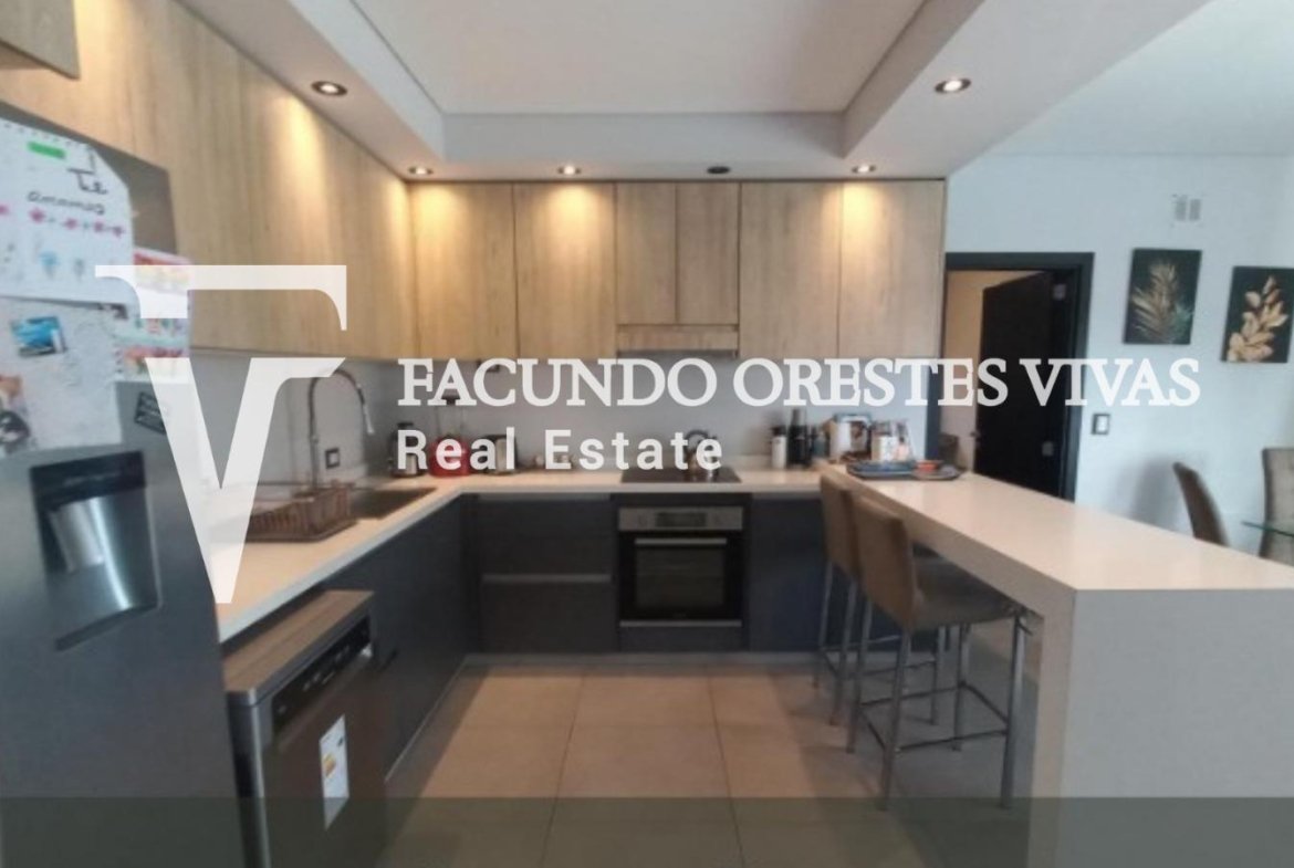 VENTA-CASA-SEIS AMBIENTES-PILETA-PARRILLA-VISTA AL LAGO-BARRIO PRIVADO-SEGURIDAD-ESCOBAR