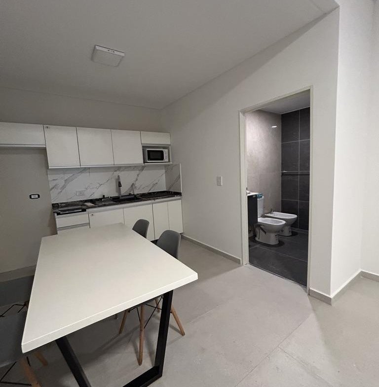 VENTA- MONOAMBIENTE -PLANTA BAJA-PATIO CERRADO-BARRIO NAÓN-MATADEROS