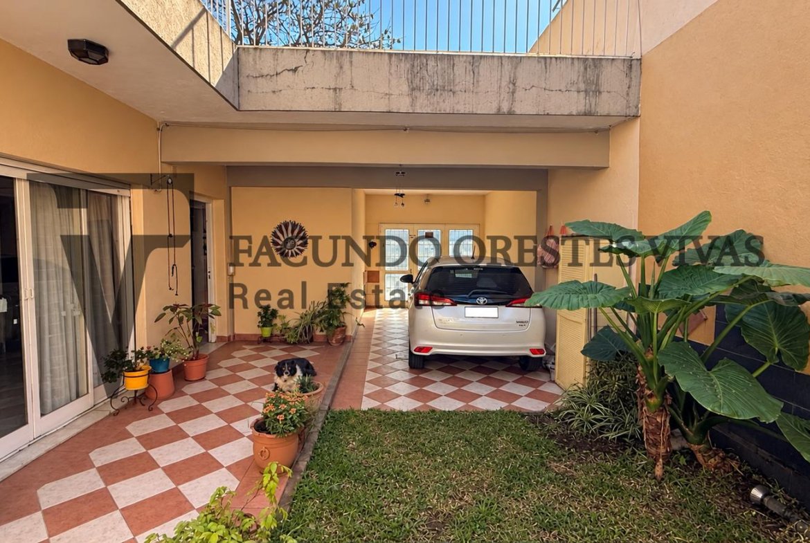 VENTA – CASA – CUATRO AMBIENTES – LINIERS – PATIO – TERRAZA